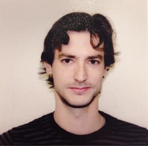 Headshot of Mauricio  Giraldo