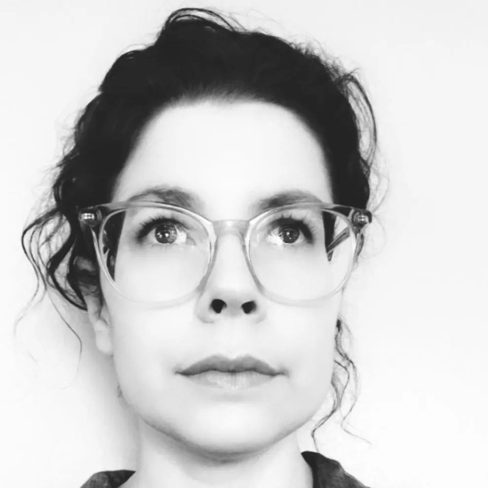 Headshot of Purdom  Lindblad